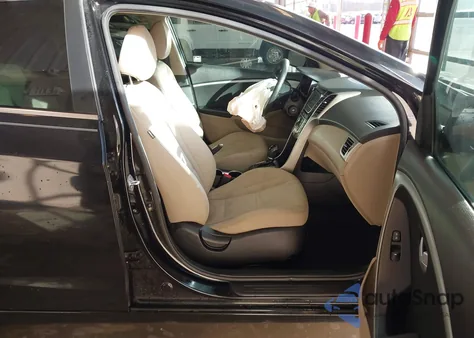 2013 Hyundai Elantra Gt z USA, uszkodzony, nr VIN KMHD35LE1DU022516